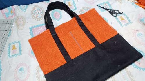 How To Sew A Zipper Tote Bag – Sewing Your Own With Pockets